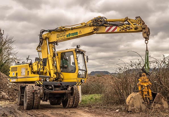推土机保养秘诀:延长使用寿命的技巧